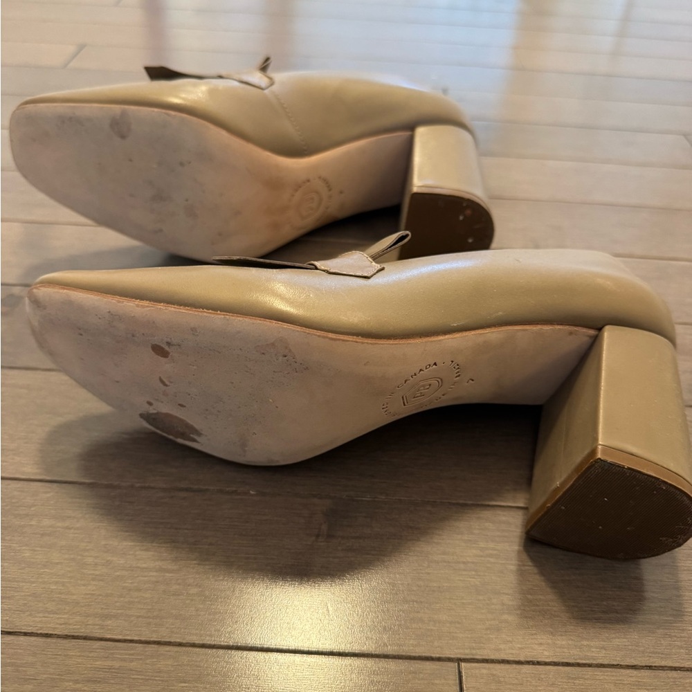 Poppy Barley Tan Women's Shoes - Picture 3 of 3